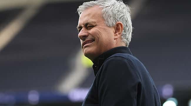 Mourinho para o Arsenal;  '' Eu não olho para baixo  ''
