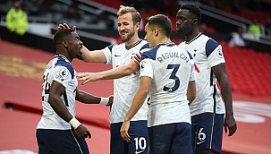 Destruição em massa em Old Trafford! 7 gols ...