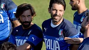 Quando eu vi  '' Pirlo  'eu disse ' Deus realmente existe  ''  '