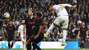 Real Madrid Sevilla cruza seu obstáculo com Casemiro