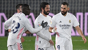 A caminhada do Real Madrid até ao cume continuou com 2 golos!
