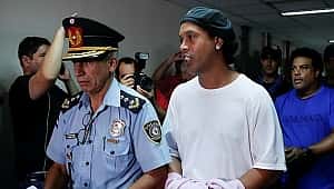PEDIDO ESPECIAL DE RONALDINHO! NA PRISÃO...