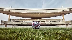 Bola especial temática de Istambul na Liga dos Campeões
