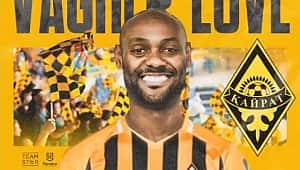 Vagner Love assinado