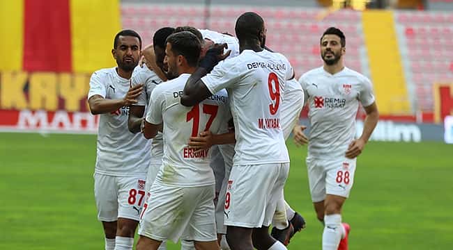 Villarreal - Sivasspor possíveis 11's