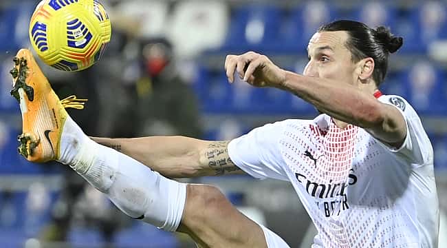 Zlatan Ibrahimovic faz isso há 23 anos!
