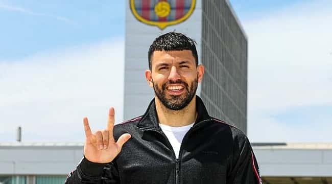 Novo reforço, Agüero elogia Barça: "O maior do mundo"