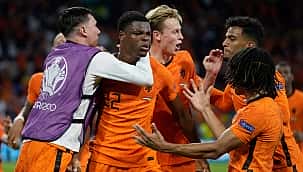 Holanda x Ucrânia fizeram um Jogo louco com 5 gols!