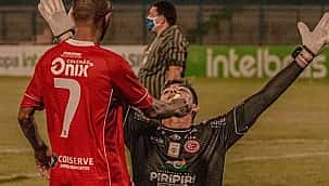 Após derrota do São Paulo para o 4 de Julho na Copa do Brasil, internet não perdoa; confira