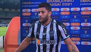 Hulk dispara contra arbitragem: "Só porque sou forte, não sofro falta?"