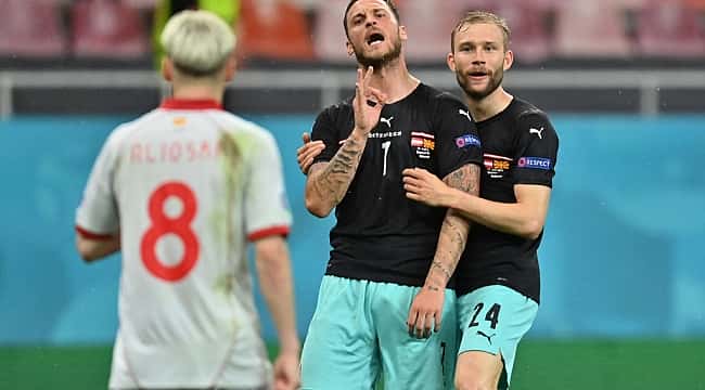 Atacante da Áustria é suspenso pela UEFA 