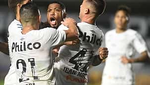 No reencontro de Diniz com São Paulo, Santos vence clássico e "afunda rival"