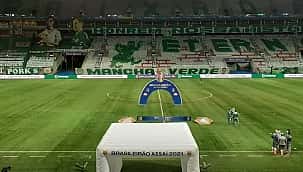 Palmeiras e Corinthians empatam em 1 a 1 no Dérbi Paulista, pelo Brasileirão