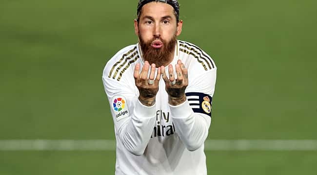 Real Madrid anuncia saída do ídolo Sergio Ramos