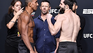 UFC Vegas 30: Raoni Barcelos tem boa atuação, mas perde para Timur Valiev