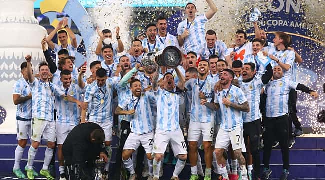 Argentina vence o Brasil dentro do Maracanã e conquista a Copa América após 28 anos