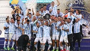 Argentina vence o Brasil dentro do Maracanã e conquista a Copa América após 28 anos