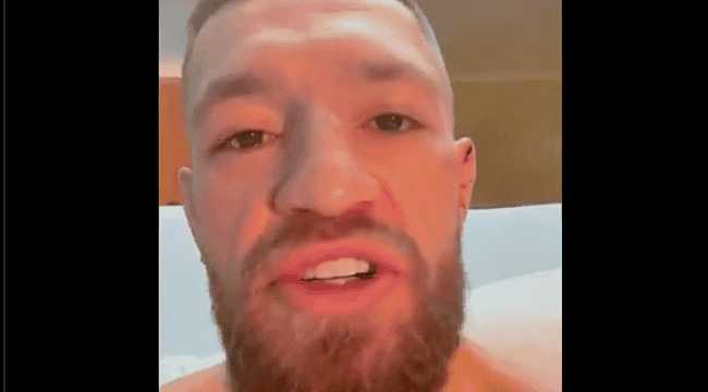 Conor McGregor passa por cirurgia e provoca Dustin Poirier no hospital: "Vitória ilegítima"