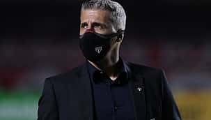 Crespo lamenta "falta de dinheiro" após derrota 