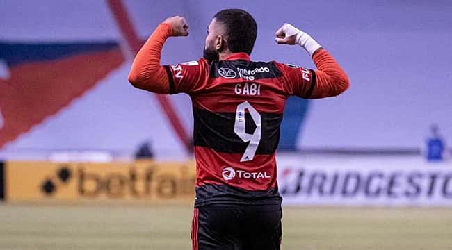 Gabigol volta, mas Flamengo tem problemas para encarar Defensa na estreia de Renato Gaúcho