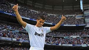 Há 12 anos, Cristiano Ronaldo era apresentado pelo Real Madrid