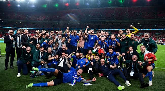 Itália é bicampeã da EURO: confira fotos do título!