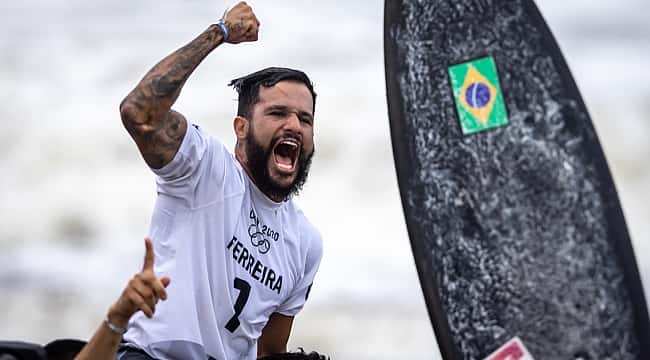 Jogadores da Seleção Olímpica celebram ouro de Ítalo Ferreira: "O brabo tem nome"