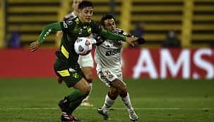 Na estreia de Renato, Flamengo faz jogo pragmático e vence Defensa y Justicia