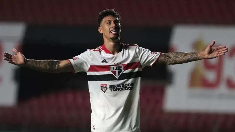 São Paulo vence Vasco e abre boa vantagem nas oitavas da Copa do Brasil