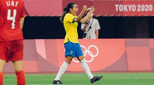 "Sem vaidade", seleção feminina goleia na estreia dos Jogos Olímpicos 