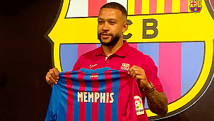 VÍDEO: Depay chega ao Barcelona e conhece as instalações do clube