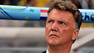 Louis van Gaal é nomeado técnico da Seleção Holandesa pela terceira vez