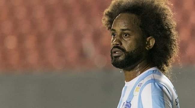 Celsinho desabafa contra o Brusque após novo caso de racismo no futebol brasileiro
