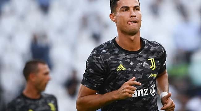 Cristiano Ronaldo quebra silêncio sobre especulações da imprensa:  "Falta de respeito"