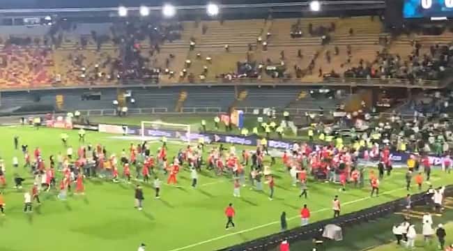 Colômbia: Briga de torcida marca a volta do público aos estádios 