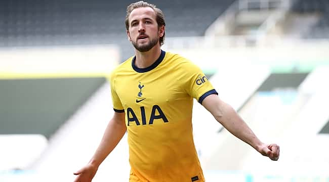 Kane não se reapresenta ao Tottenham e força saída para o Manchester City