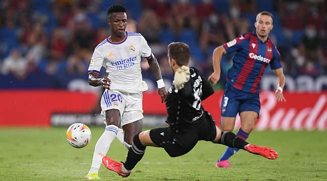 La Liga: Vinícius Júnior marca duas vezes, e evita derrota do Real Madrid para o Levante