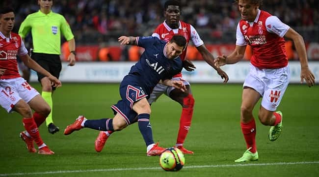 Ligue 1: As imagens da estreia de Messi no PSG