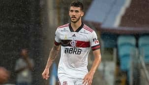 Más notícias para o Flamengo: Kenedy e Gustavo Henrique testam positivo para Covid-19