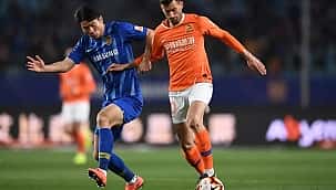 Santos dá chapéu no Inter, e fecha com Léo Baptistão 