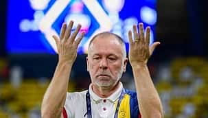 Al-Nassr demite o técnico Mano Menezes após 16 partidas no comando do clube