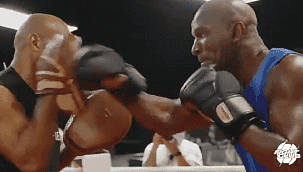 Aos 58 anos, Evander Holyfield faz treino para enfrentar Belfort; assista ao vídeo