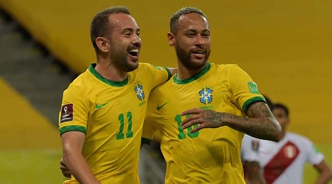 Com gols de Everton Ribeiro e Neymar, Brasil vence o Peru nas Eliminatórias