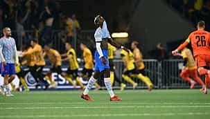 CR7 marca, mas United sofre virada para o Young Boys na Champions League