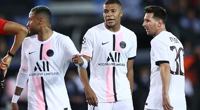 Na 1ª vez de Messi, Neymar e Mbappé juntos, PSG decepciona e empata com o Brugge