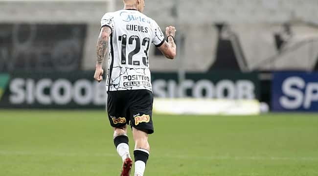 Róger Guedes brilha na estreia, e leva torcida do Corinthians à loucura; confira os memes e o gol