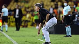 Renato bate dois recordes e fala sobre a final da Liberta