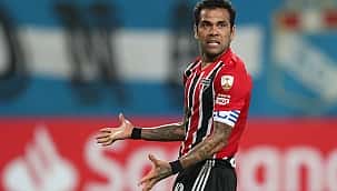 São Paulo comunica que Daniel Alves não faz mais parte do elenco