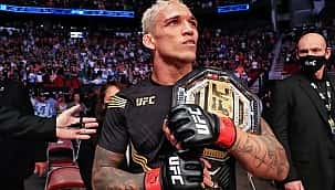 UFC encaminha defesa de cinturão de Charles do Bronx contra Poirier para dezembro