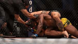 UFC Vegas 37: Anthony Smith brilha e finaliza Spann no primeiro round; veja os resultados